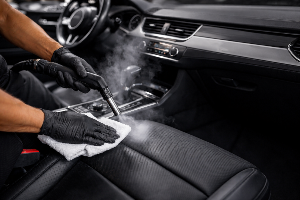 Auton sisäpuhdistus ja sisustan suojaus – Helsinki